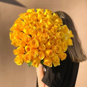 Букет "Ярче солнца" из 55 лимонных роз (50 см) в Королеве