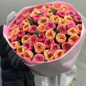 Букет "Лав ю" из 51 пионовидной розы Риджентс парк (60 см) в Королеве