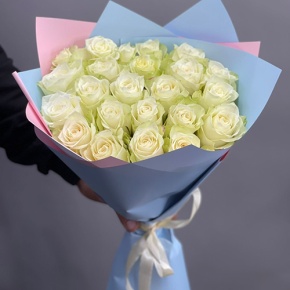 Букет 25 белых роз Кения (50 см) в Королеве
