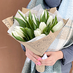 Букет 11 белых тюльпанов в Королеве