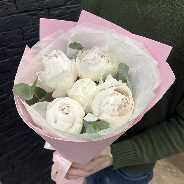 Букет из 5 пионов Одиле "Пломбир" в Королеве