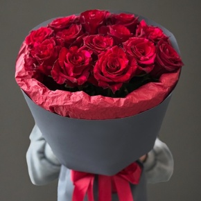 Букет "Ред Пантер" из 13 роз Эквадор (60 см) в Королеве
