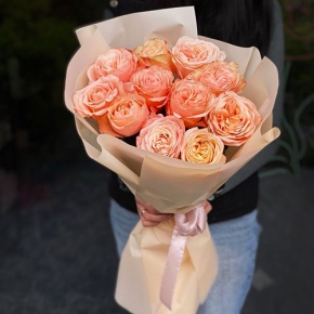 Букет из 11 пионовидных роз Эквадор сорта Кахала (60см) в Королеве