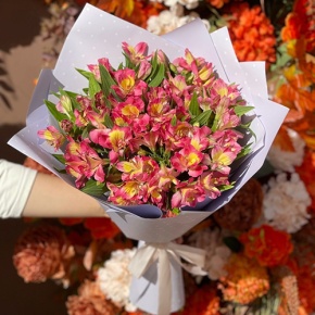 Букет 15 альстромерий в Королеве