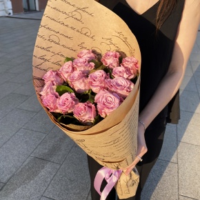 Букет из 15 роз Меритим в крафте (60 см) в Королеве