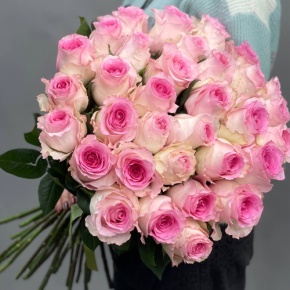 Букет 25 пионовидных роз Эквадор (60 см) в Королеве