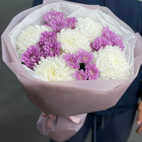 Букет "Вместе с тобой" из нежных хризантем в Королеве