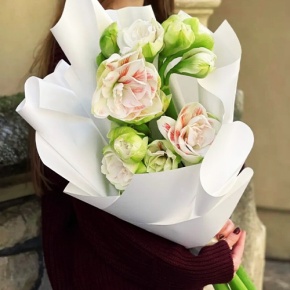 Букет из 5 амариллисов в Королеве