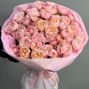 Букет из 35 кустовых пионовидных роз Джульетта (60 см) в Королеве