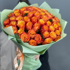 Букет из 71 огненной розы (40 см) в Королеве
