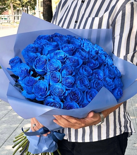 Букет из 51 синей розы Эквадор (60 см) в Королеве